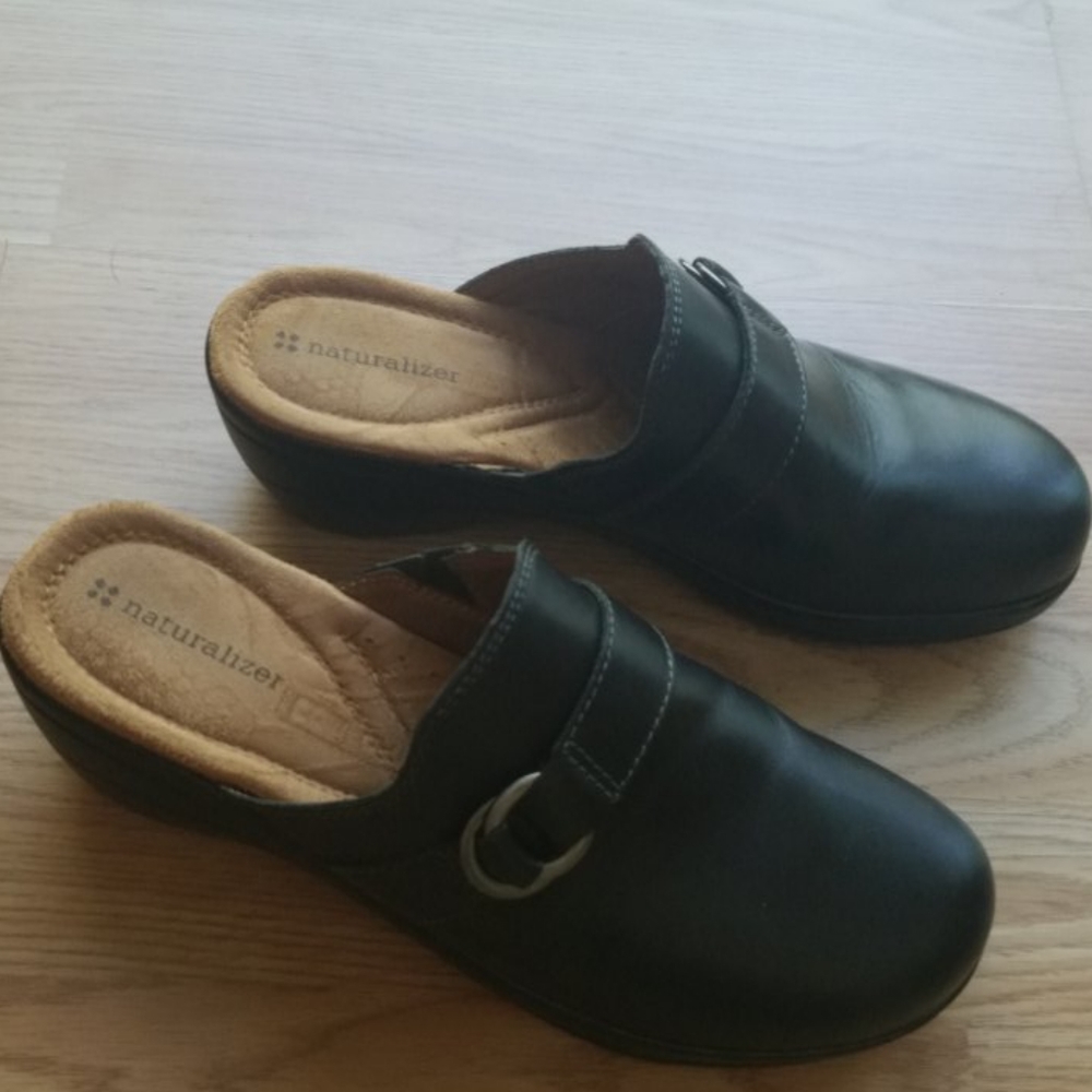 Naturalized Black Leather Clogs